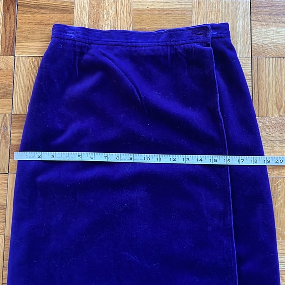 Vintage Yves Saint Laurent Royal Purple Velvet Wrap Skirt Sz 40 EUC - Picture 7 of 10